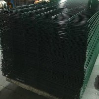 green pvc coated decorative wire fence