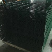 hot dipped galvanized /pvc coated welded wire mesh security fences