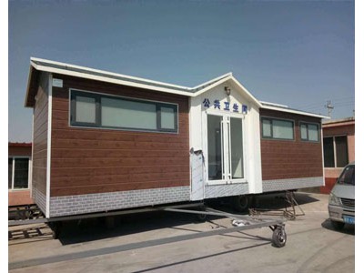 Water flushing direct discharge environmental protection public toilet